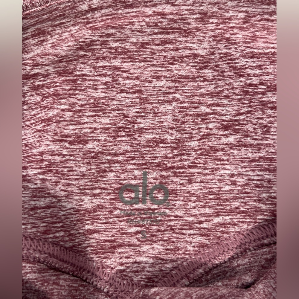 ALO Yoga Leggings - Picture 3 of 7